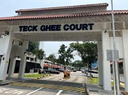 Ang Mo Kio Avenue 1 (D20), Shop House #556632081